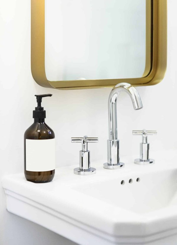 Robinet salle de bain : vérifiez le matériau de fabrication du modèle que vous voulez